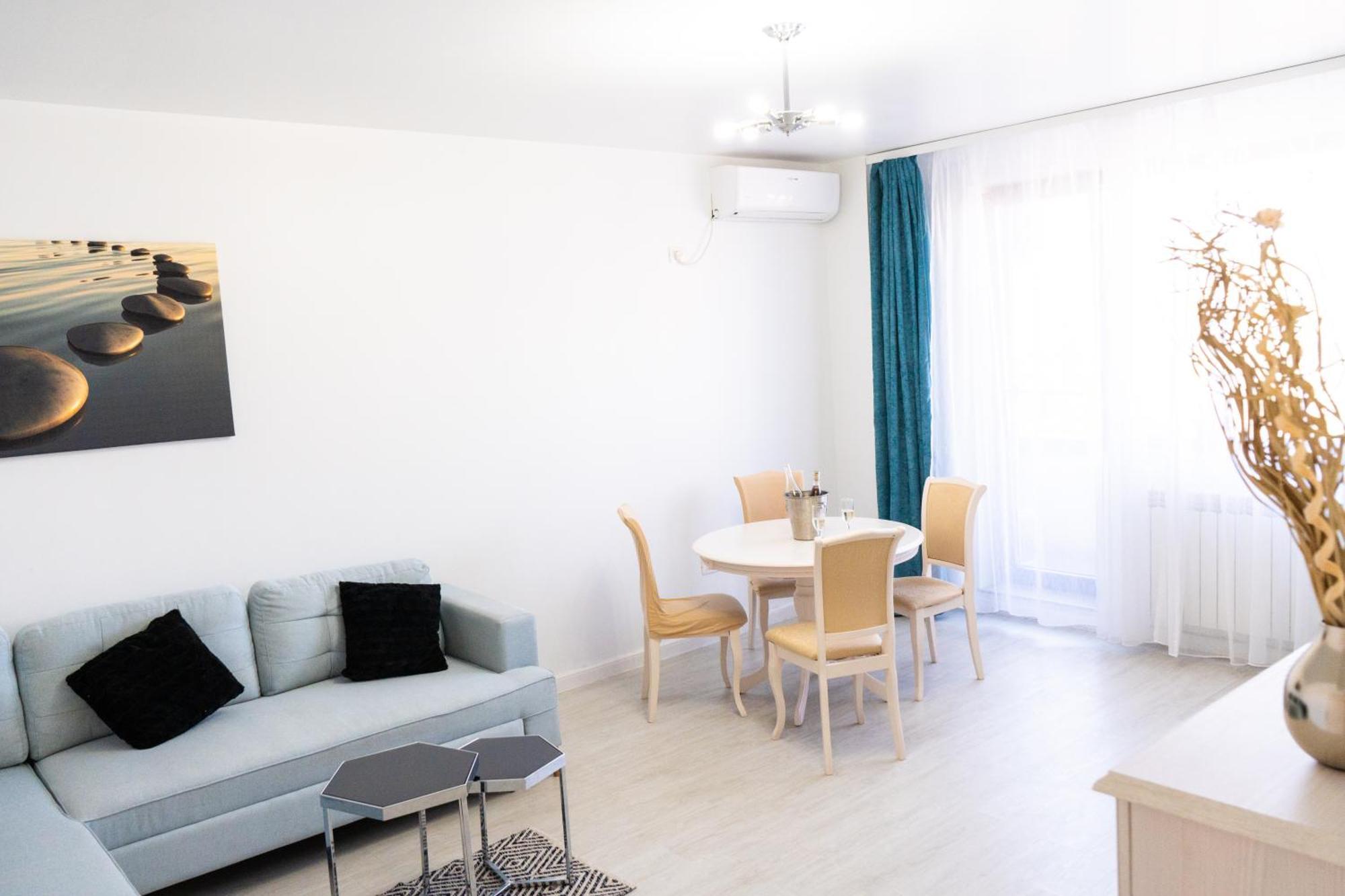 Alexis Spacious Classic Apartment Mamaia Exteriör bild